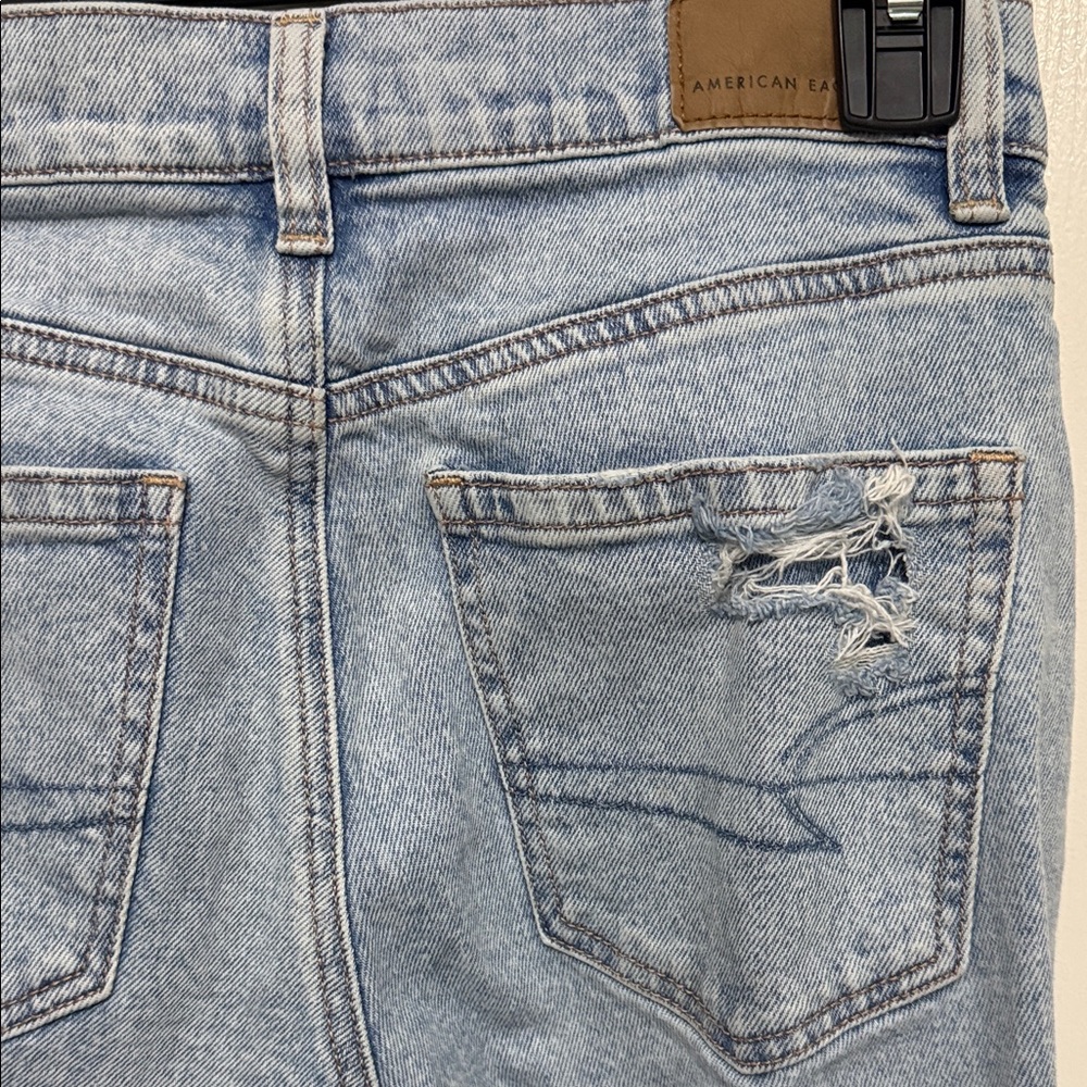 American Eagle Outfitters Women's Blue Distressed Boyfriend Jeans - Picture 4 of 6